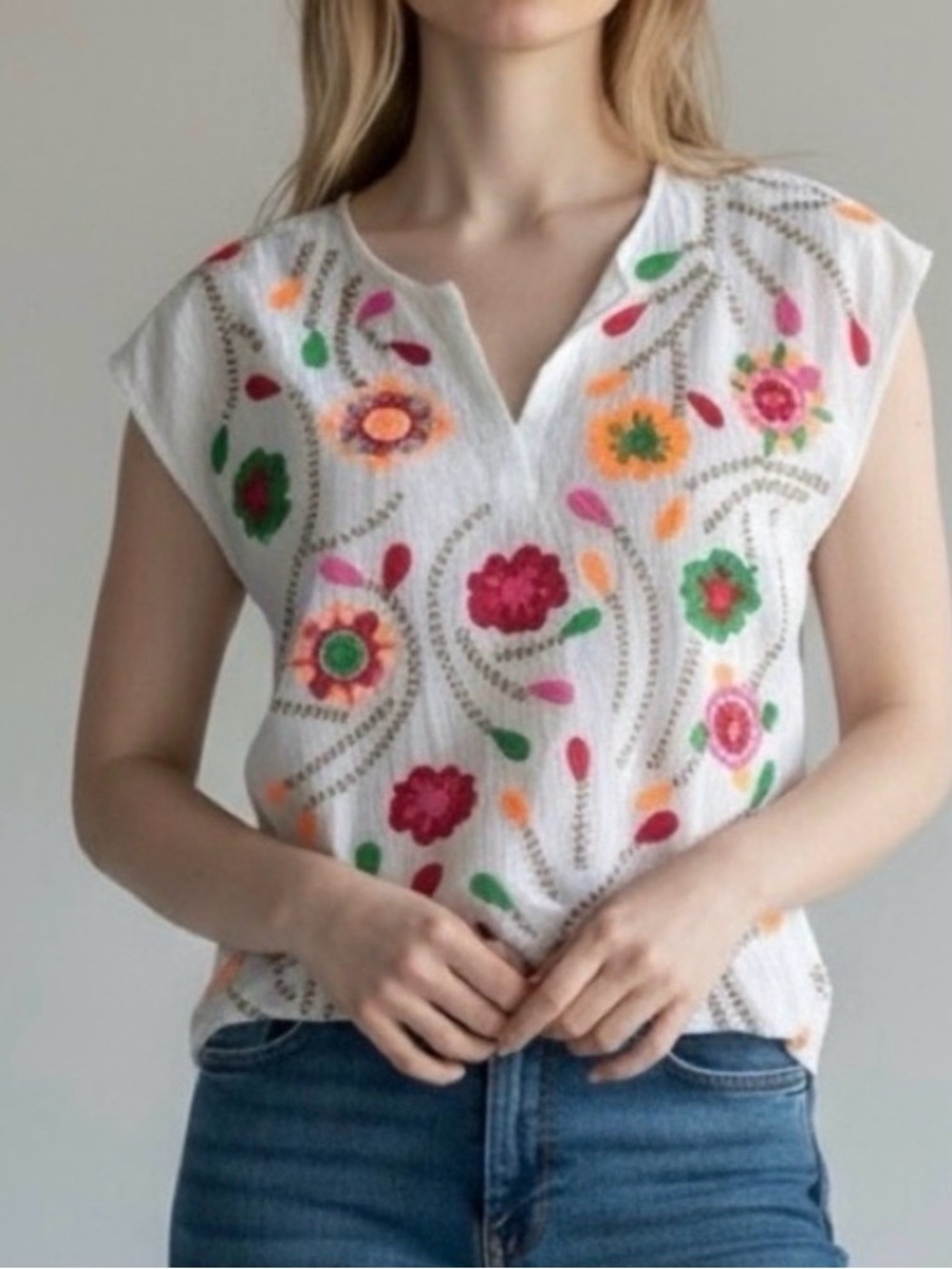 THML White Embroidered Floral Top Sz M - Picture 5 of 5